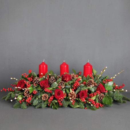 Red Candle Christmas Centrepiece