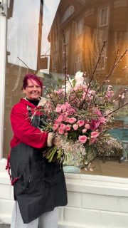 More than flowers 

#theflowerstandchelsea #londonluxuryflorist #londonflowerdelivery #giftbouquets #luxurybouquets