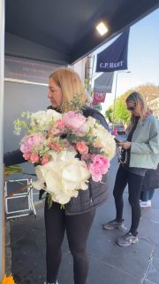 In the making…
 
#theflowerstandchelsea #peoniesbouquet #hydrangeabouquets #londonflorist #luxuryflowers