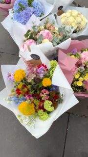 A fantastic medley to take you into summer!  Capri, The Portobello, Hydrangea Haze, Soft Pink… take your choice.

#theflowerstandchelsea #londonluxuryflorist #londonflowerdelivery #summerbouquets #londonflorist