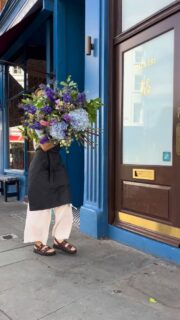 In love with flowers! 

#theflowerstandchelsea #hydrangealove #hydrangeabouquets #londonluxuryflorist #londonflowers