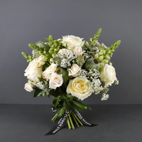 summer-posy-white-luxury-flowers