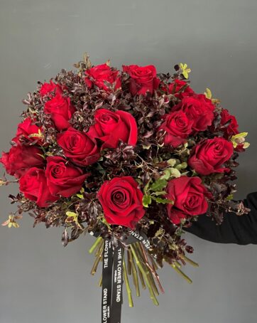 red-rose-valentines-bouquet